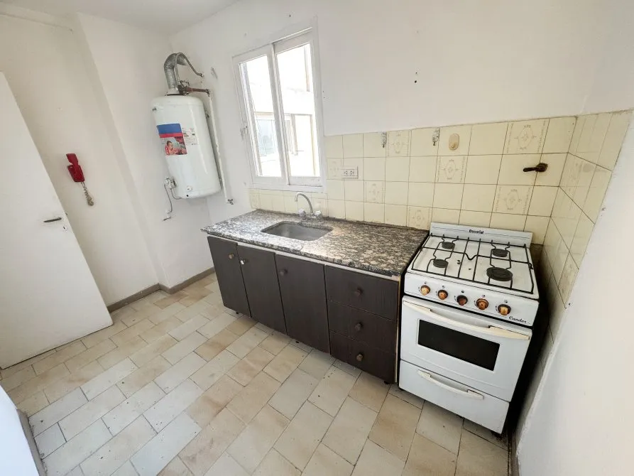 Квартира с 1 спальней в Lanús Este