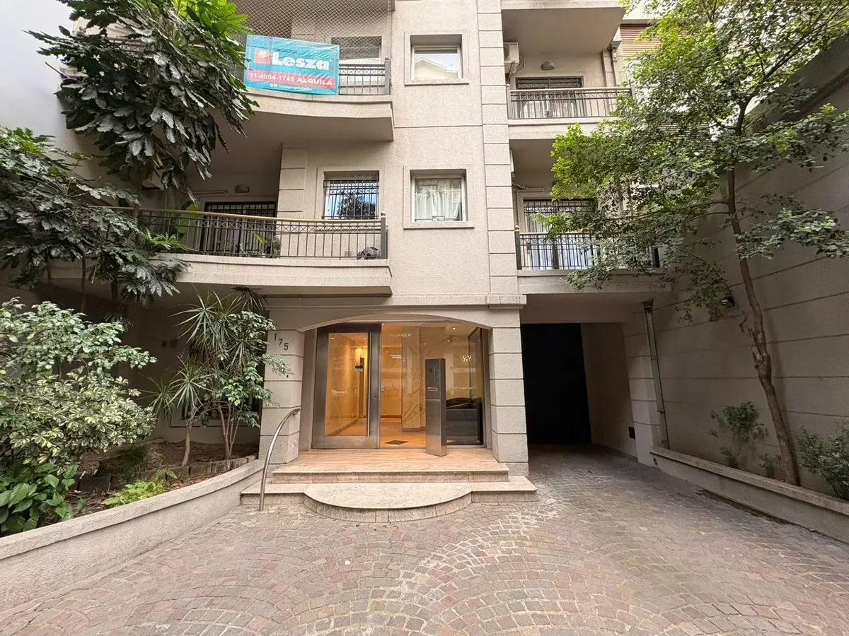 Apartamento de 2 ambientes de meio andar em Lanús Oeste
