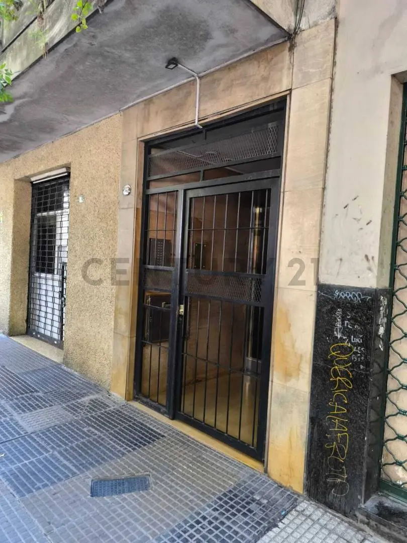 Departamento de 2 ambientes con patio en San Cristóbal