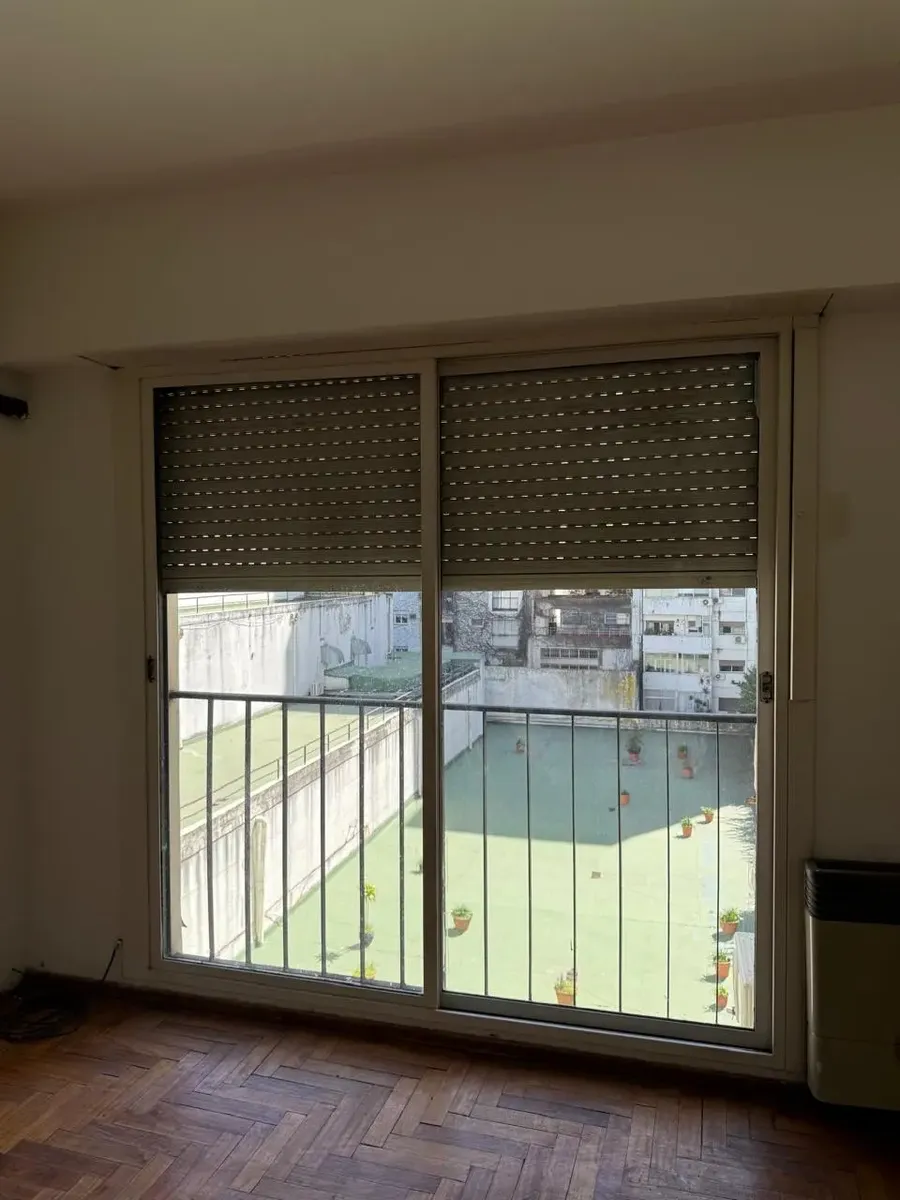 Two-bedroom apartment in Recoleta