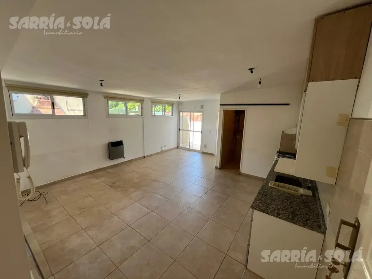 Apartamento de 2 ambientes em San Fernando com ampla varanda