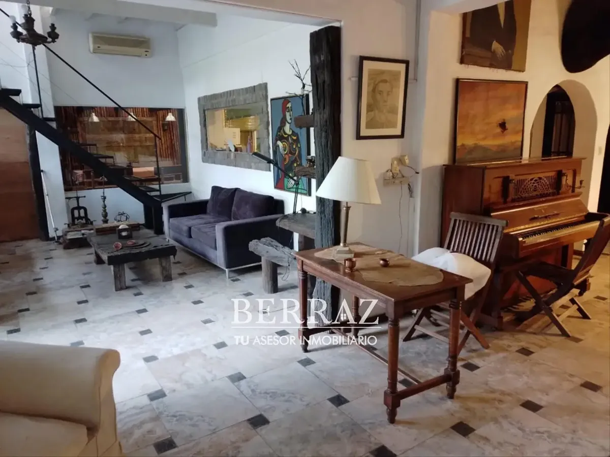 Casa em aluguel em Pilar com 6 dormitórios