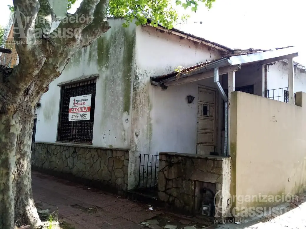 Casa en San Isidro a refaccionar con opción comercial