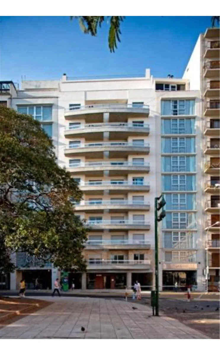 Three-room apartment in Recoleta