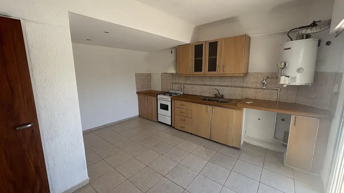 Departamento de 2 ambientes con balcón en Monte Grande