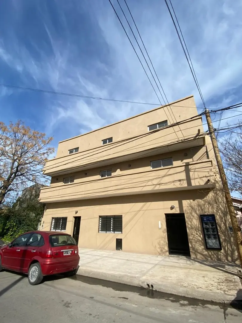 Two-room apartment for rent in Don Torcuato, Tigre