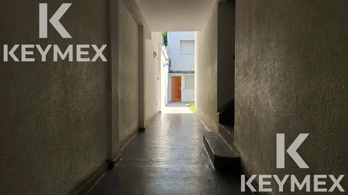 Refurbished one-bedroom ground-floor apartment with private garden in La Plata