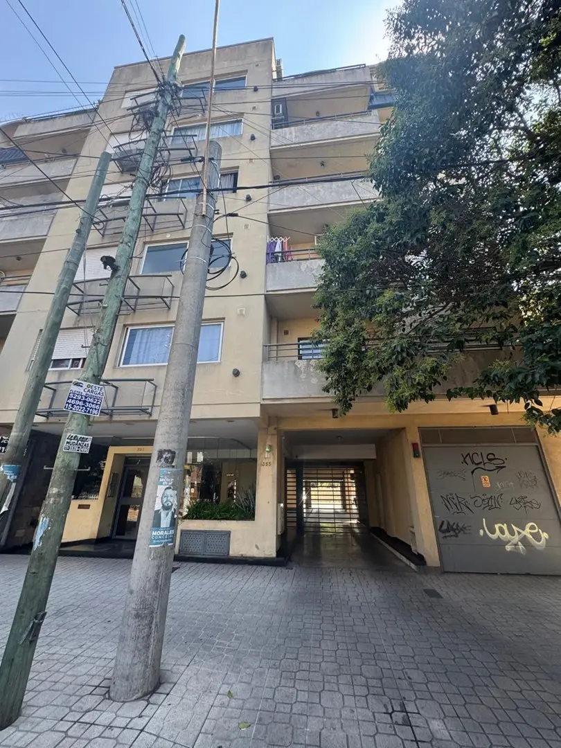 Departamento En Alquiler En Morón, G.b.a. Zona Oeste, Argentina