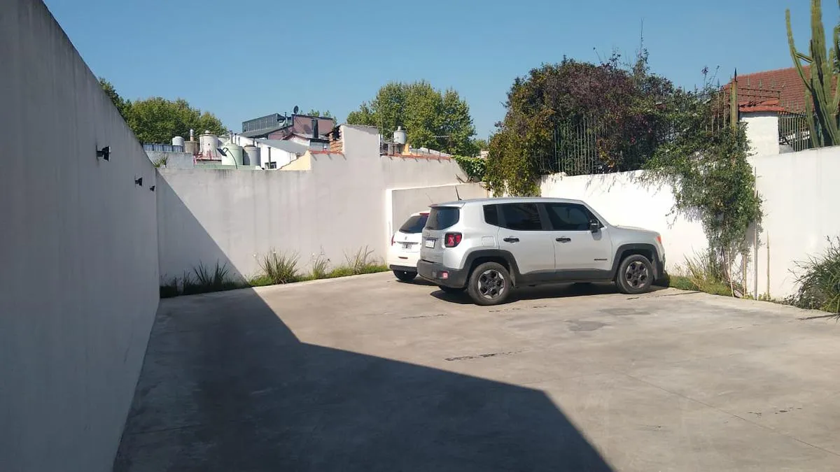Two-room apartment at the rear in Lomas de Zamora