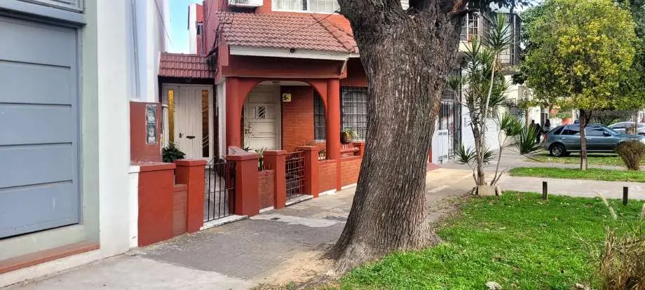 Квартира PH с 2 спальнями в Lanús Oeste