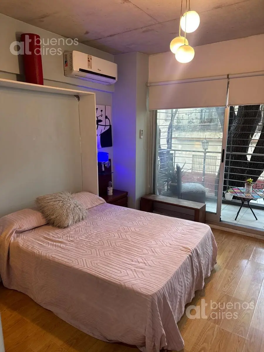 Квартира-студия с балконом в La Boca