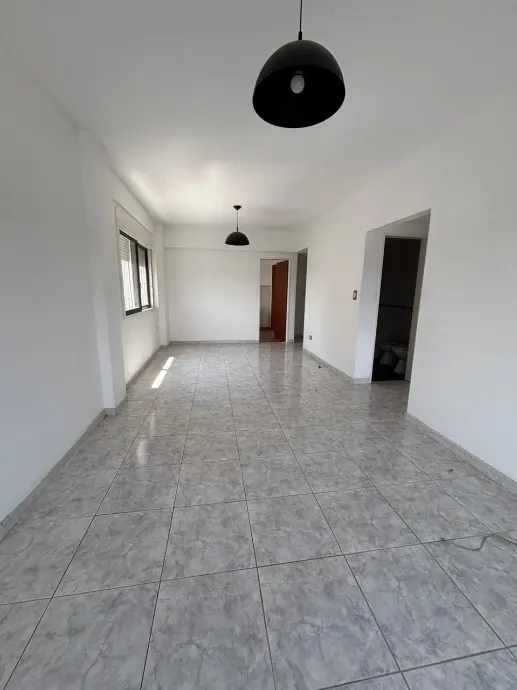 Two-room apartment with parking in Quilmes Centro