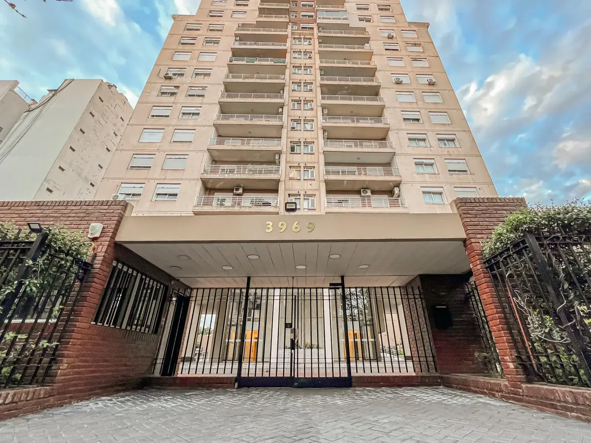 Departamento de 2 ambientes con balcón en Almagro