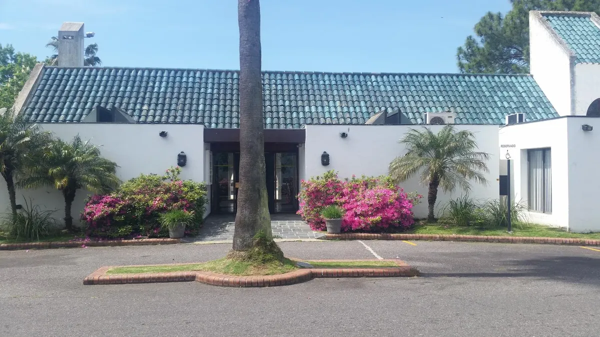 Two-bedroom apartment in Victoria with furnished interior and river view