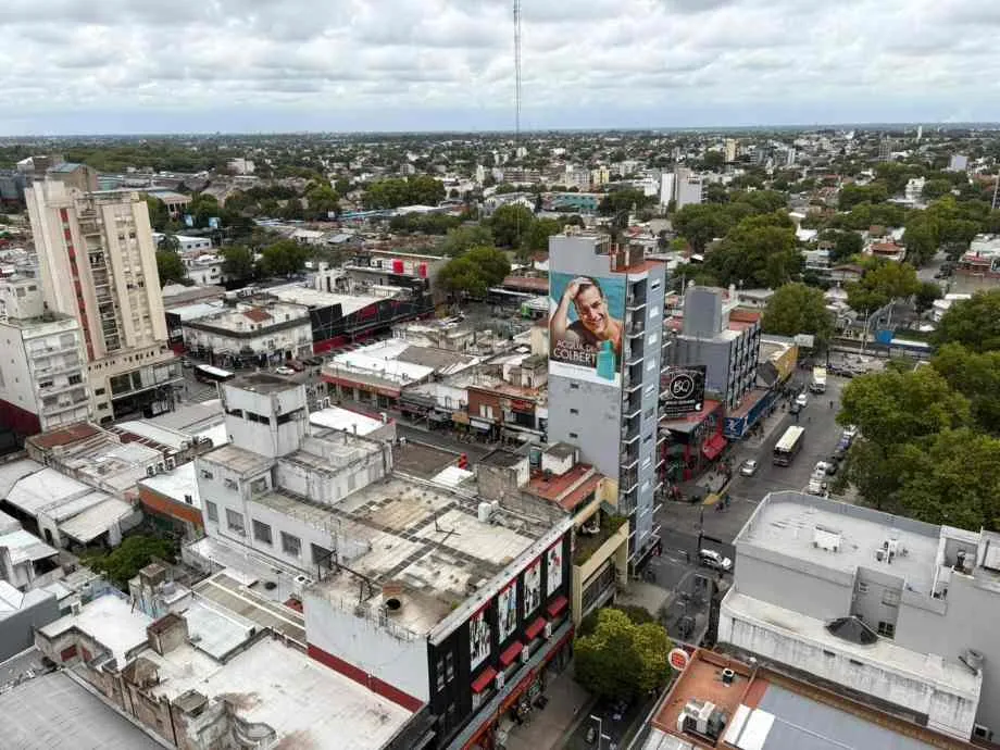 Refurbished three-room apartment for rent in Quilmes Centro