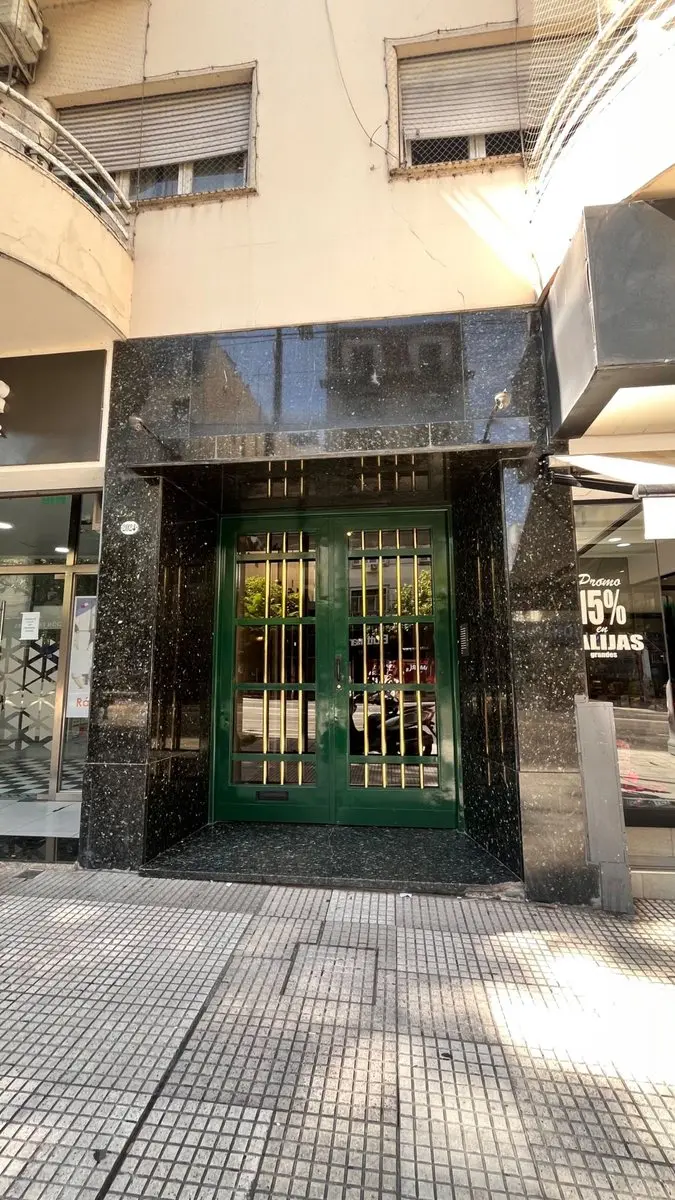 Apartamento de 3 ambientes com varanda em Balvanera, Av. Corrientes