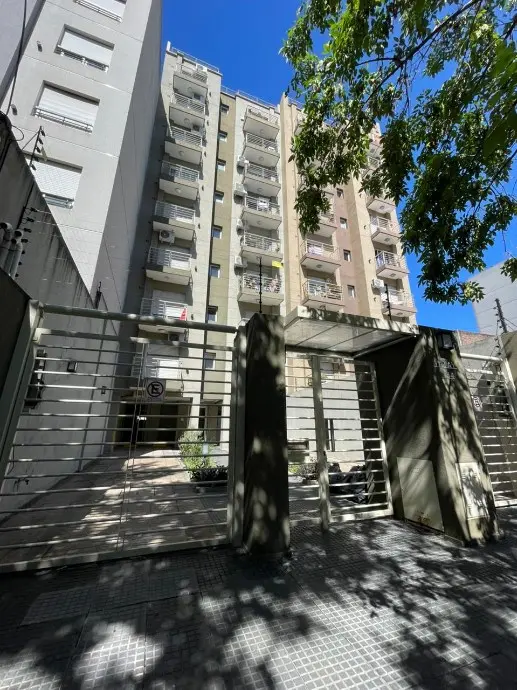 Monoambiente de 28 m² con balcón en Morón Sur