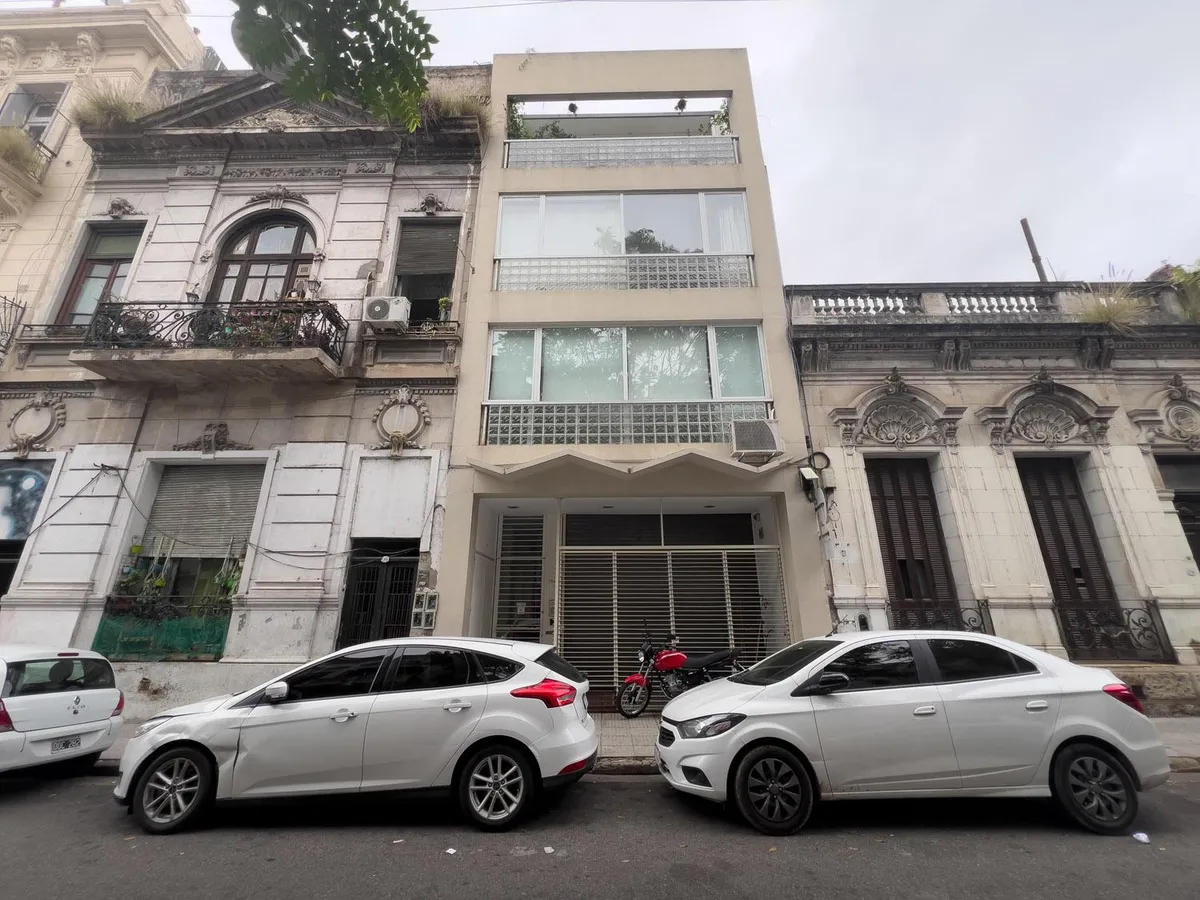 Apartamento de dois ambientes em Monserrat