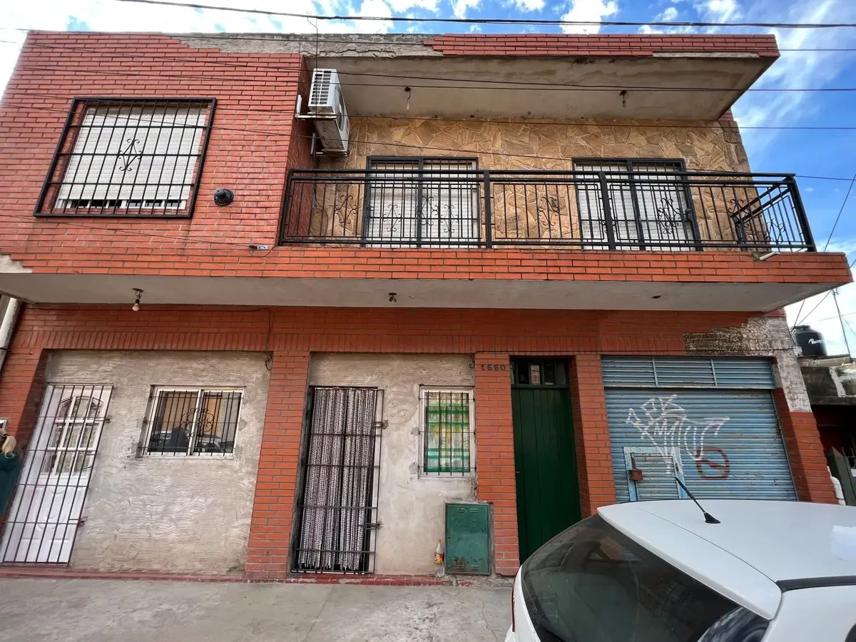 Apartamento de três ambientes com 2 dormitórios em José C. Paz