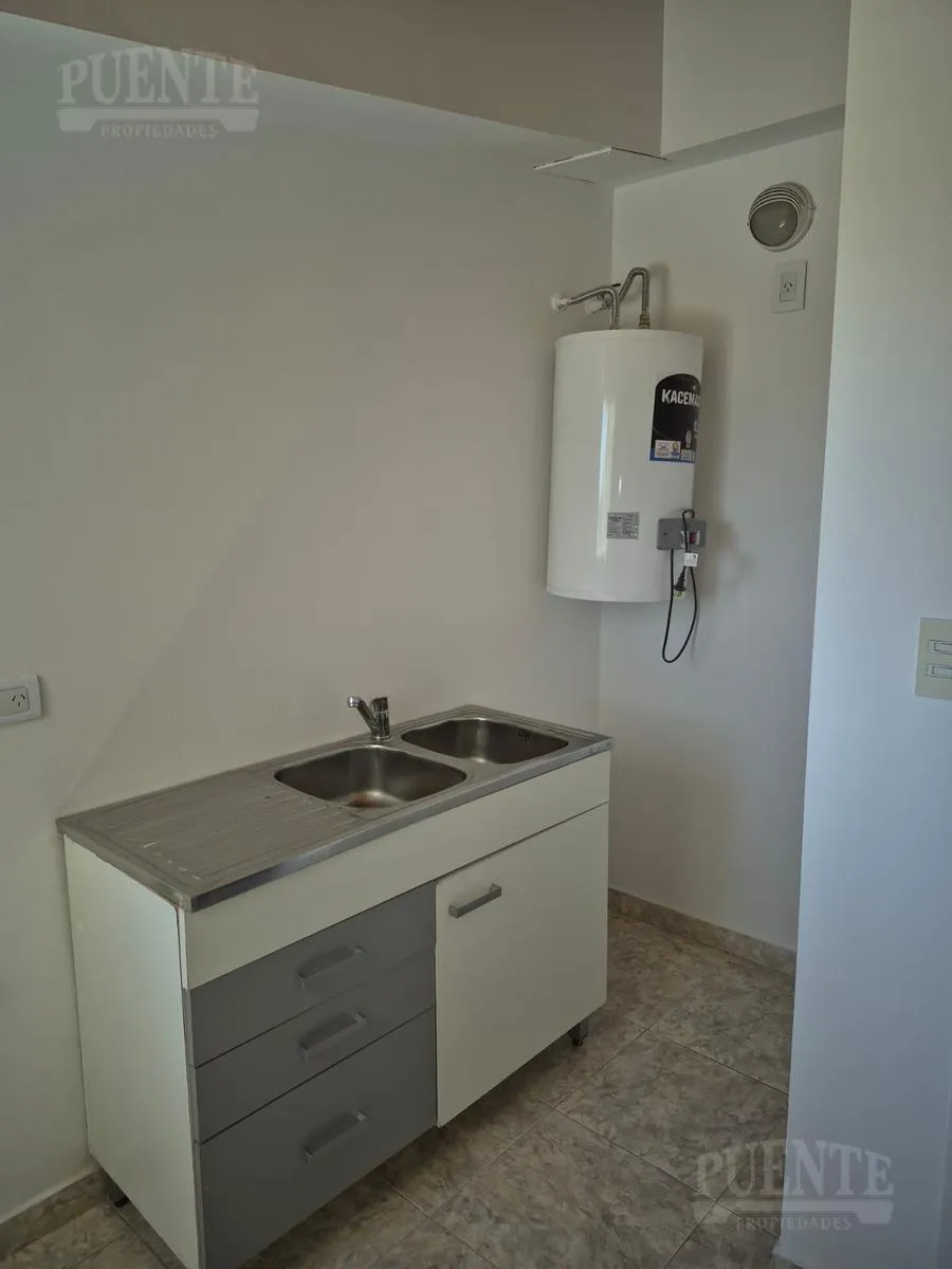 Apartamento de dois quartos em Banfield Oeste