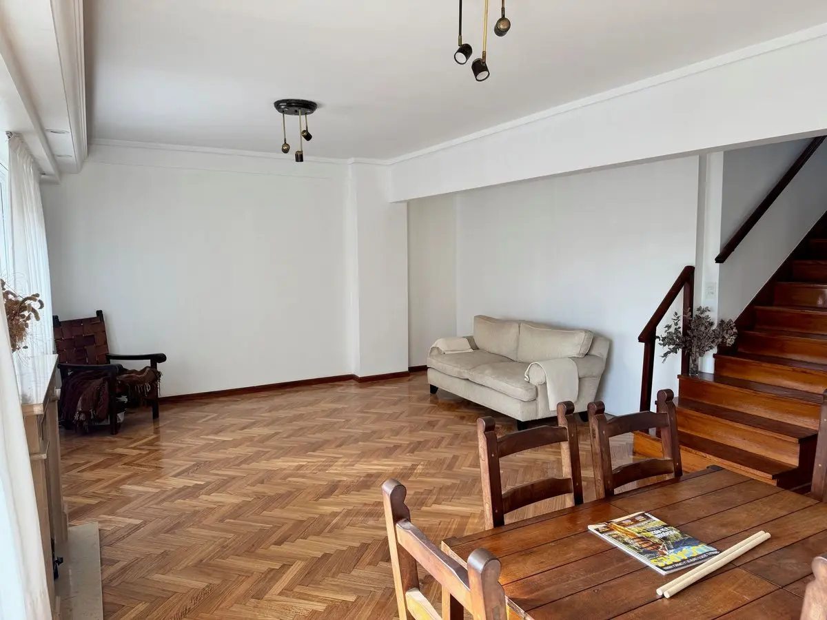 Dúplex de 5 ambientes con cochera en Belgrano