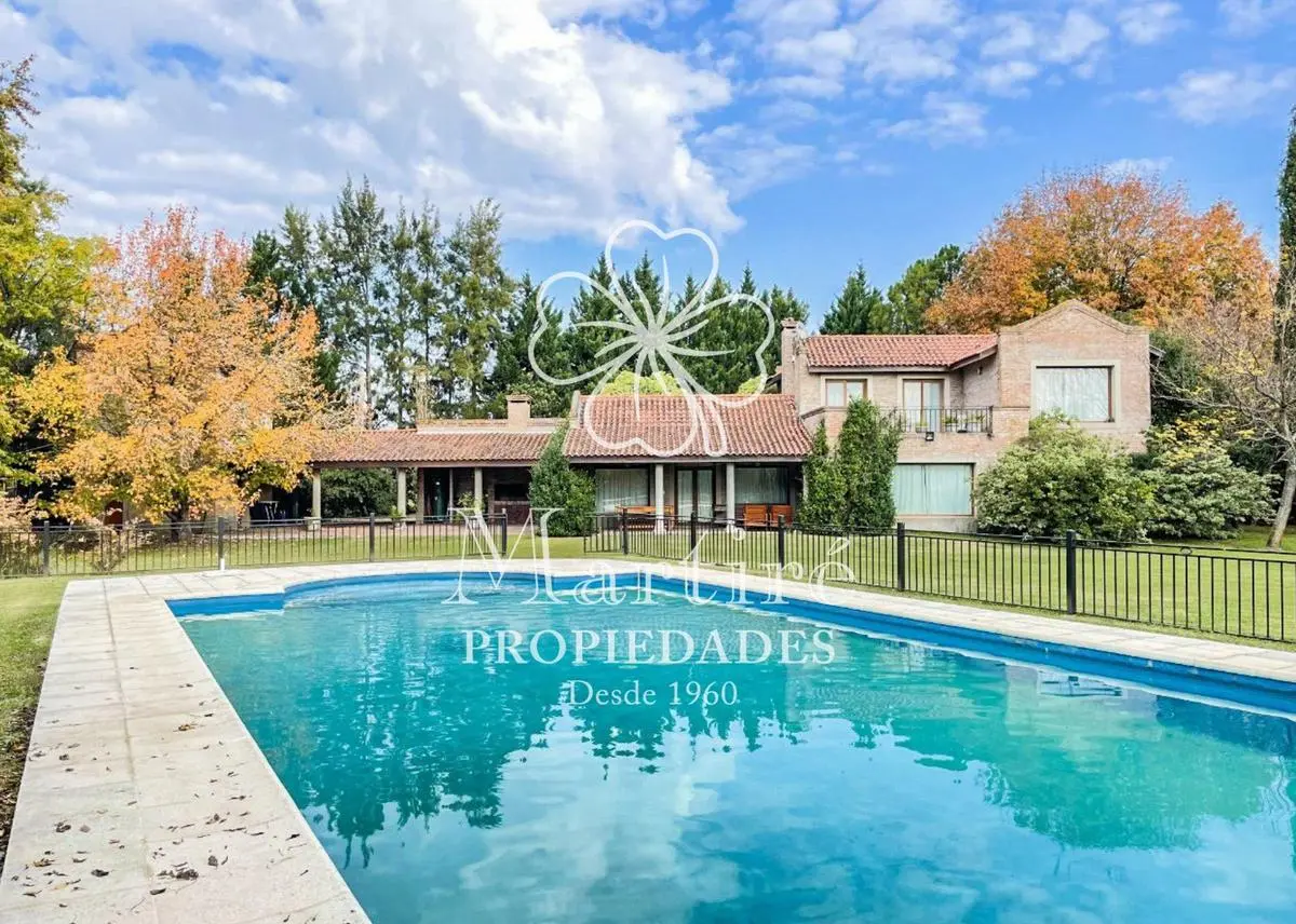 Three-bedroom house for temporary rent in Pilar near a polo field