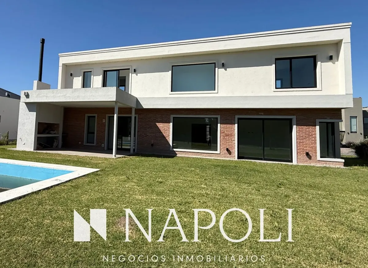 New four-bedroom house with pool in El Rebenque, Presidente Perón