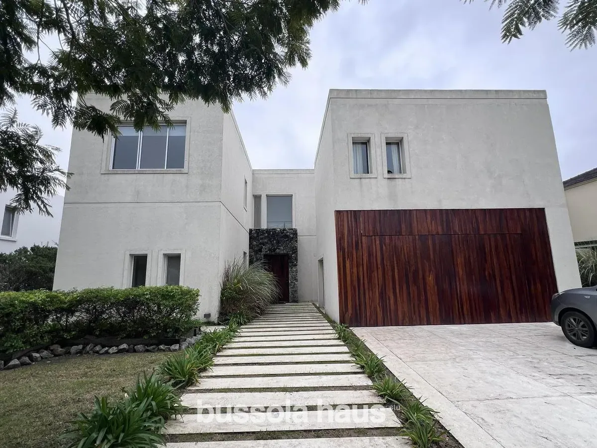 Casa com 5 dormitórios com vista para o golfe em Nordelta