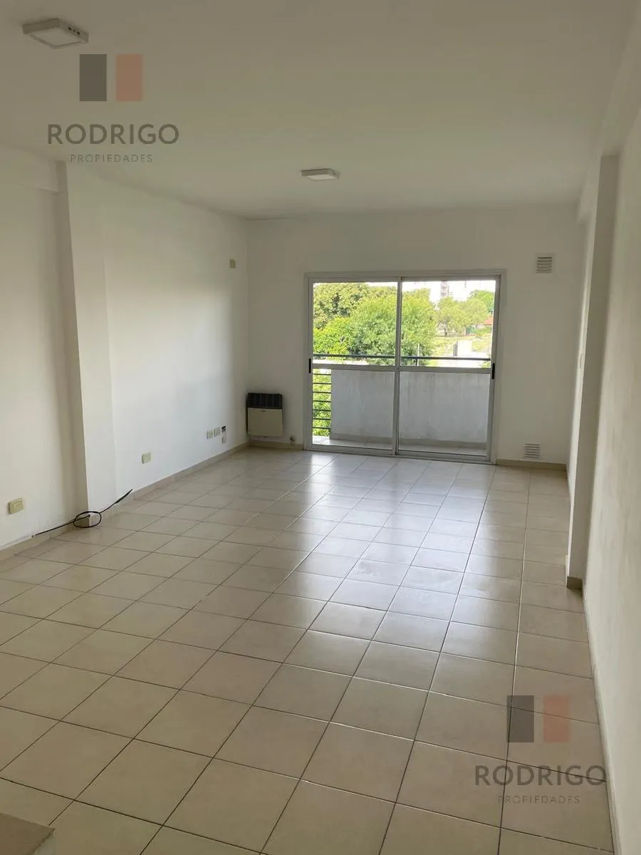 Studio apartment for rent near Plaza Guemes in La Plata