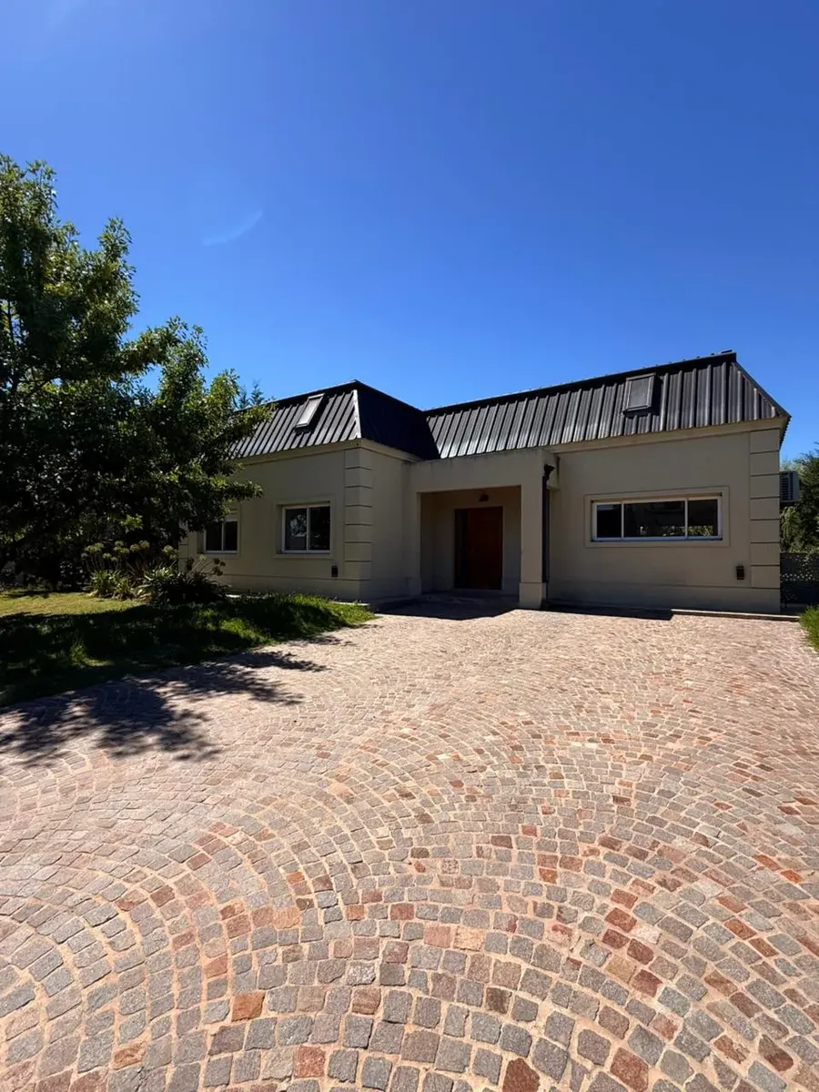 House for rent in Canning