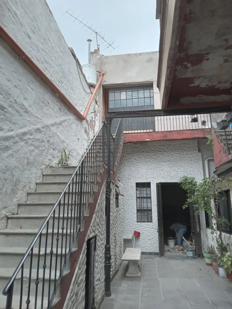 Monoambiente en planta baja con altillo en Villa Crespo