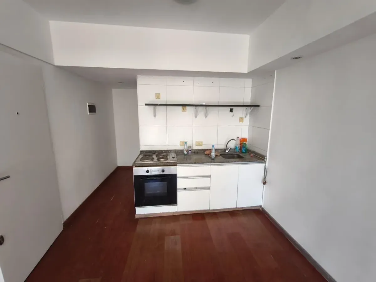Departamento apto profesional de 2 ambientes en Flores