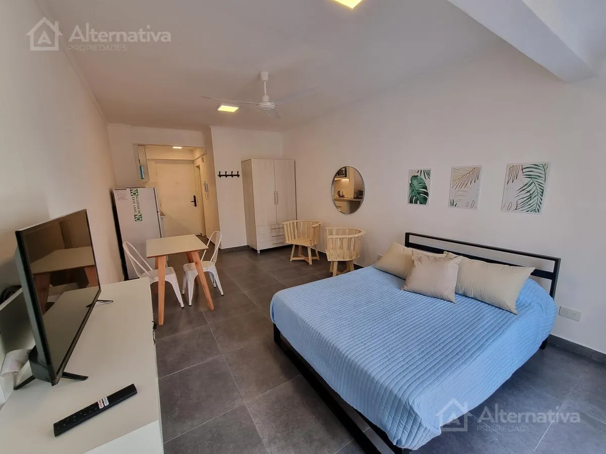 Kitnet mobiliado para aluguel temporário no Retiro