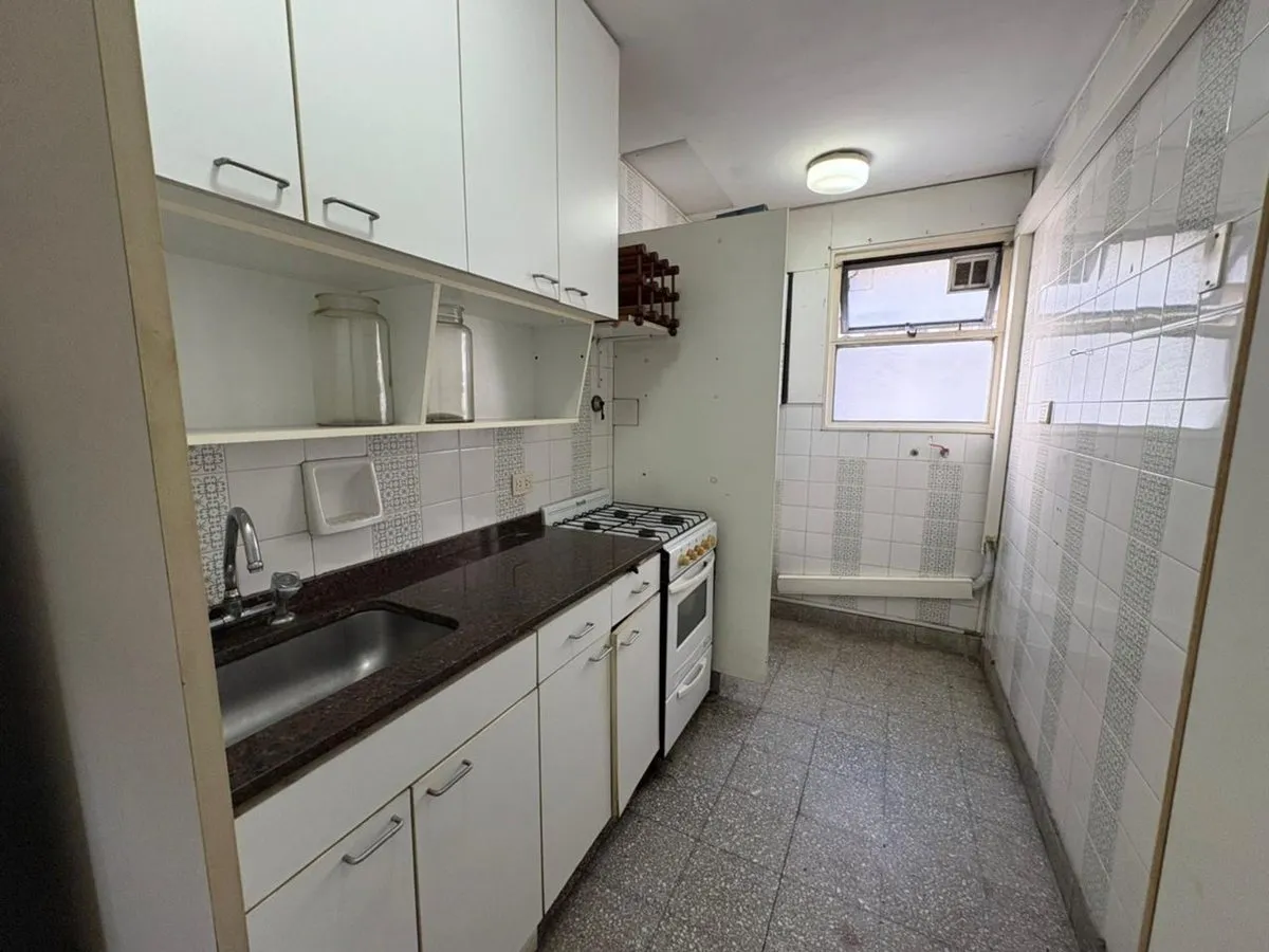Departamento 3 ambientes con patio en Balvanera