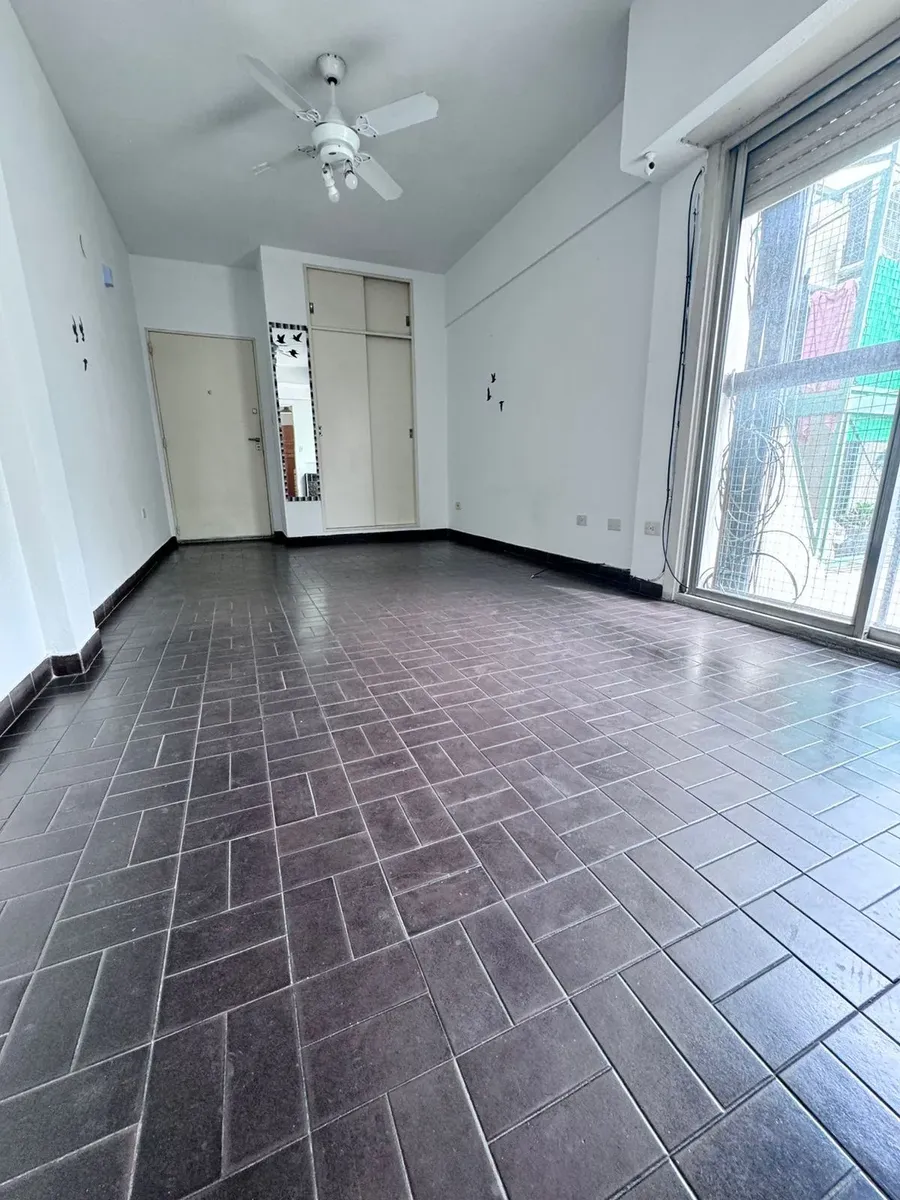 Monoambiente en alquiler en Parque Patricios