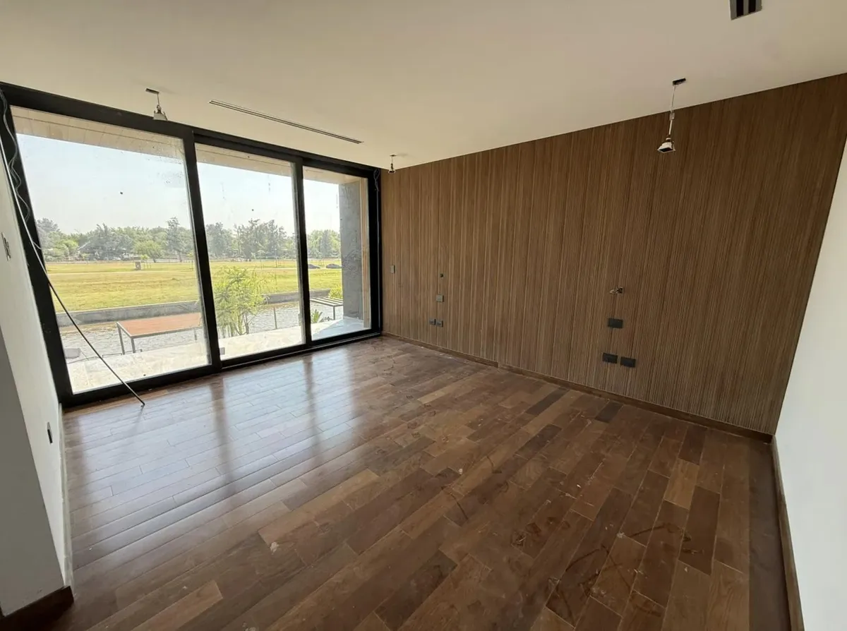 Five-bedroom house for rent in El Yacht, Tigre