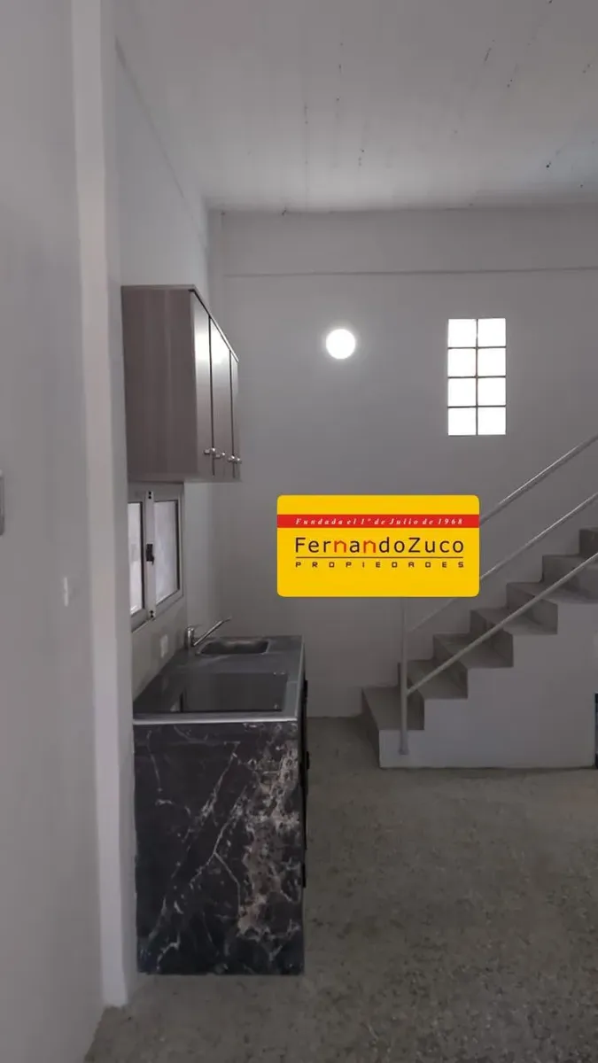 Apartamento de 2 ambientes com terraço em Lanús Este