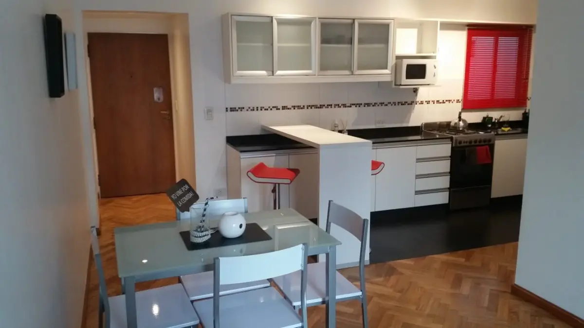 Three-room apartment for temporary rental in Belgrano