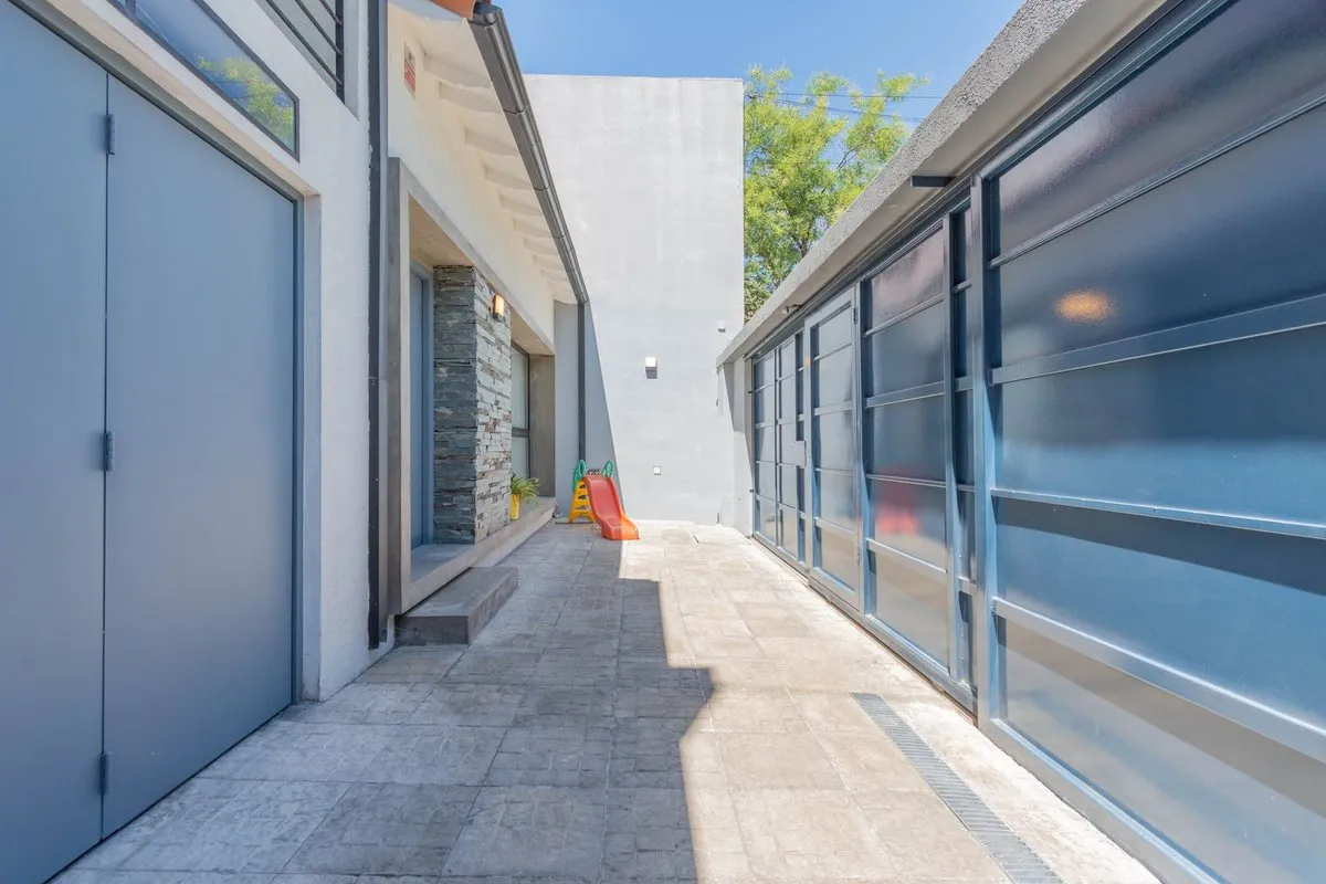 Casa mobiliada com 4 dormitórios em Belgrano