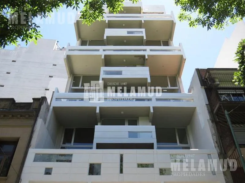 Studio apartment with balcony in Villa Crespo