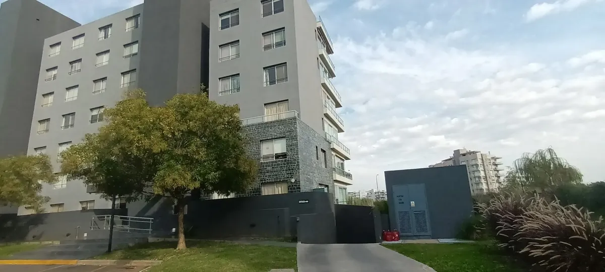 Furnished one-bedroom apartment in Tigre with river view