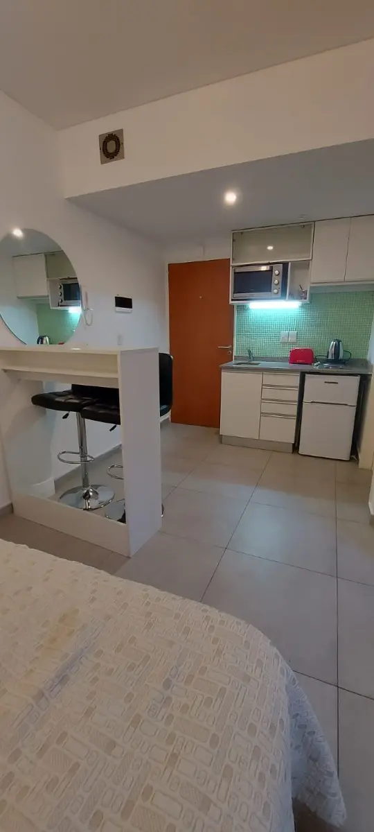 Kitnet de um ambiente novo com amenities em Caballito