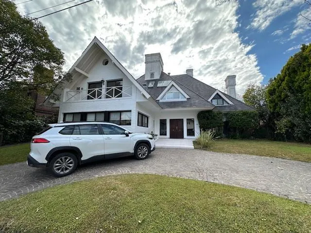 Casa para aluguel em condomínio fechado San Isidro Chico, 4 quartos em Beccar