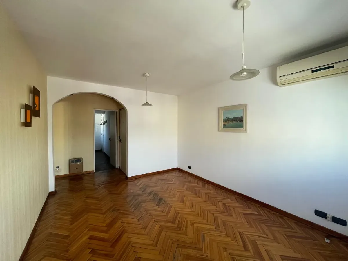 Departamento de 3 ambientes en Quilmes Centro