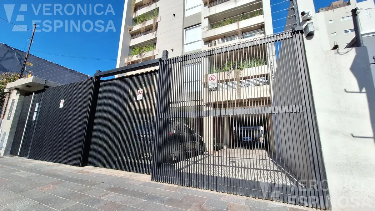 Apartamento de dois ambientes de 1 quarto no 5º andar em Morón