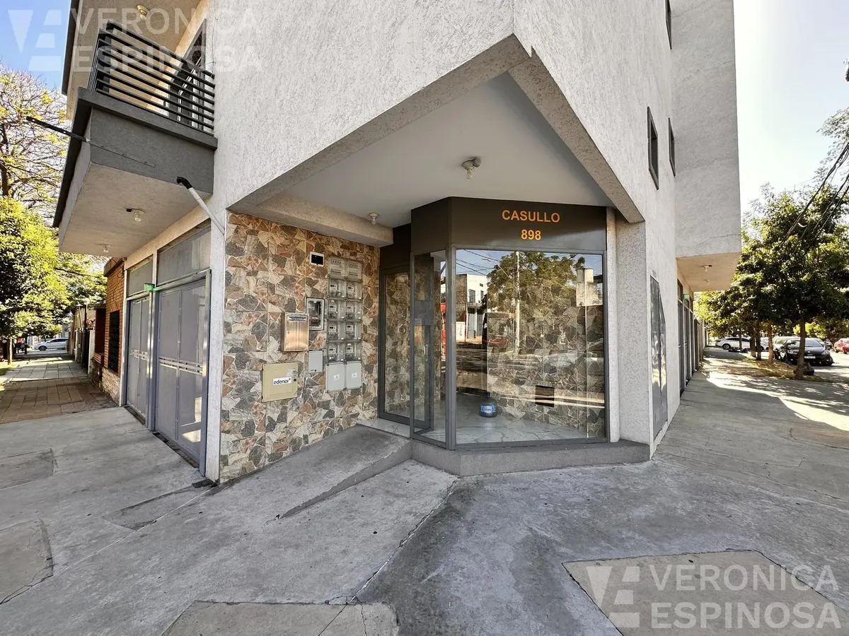 Departamento De Dos Ambientes En Alquiler Moron