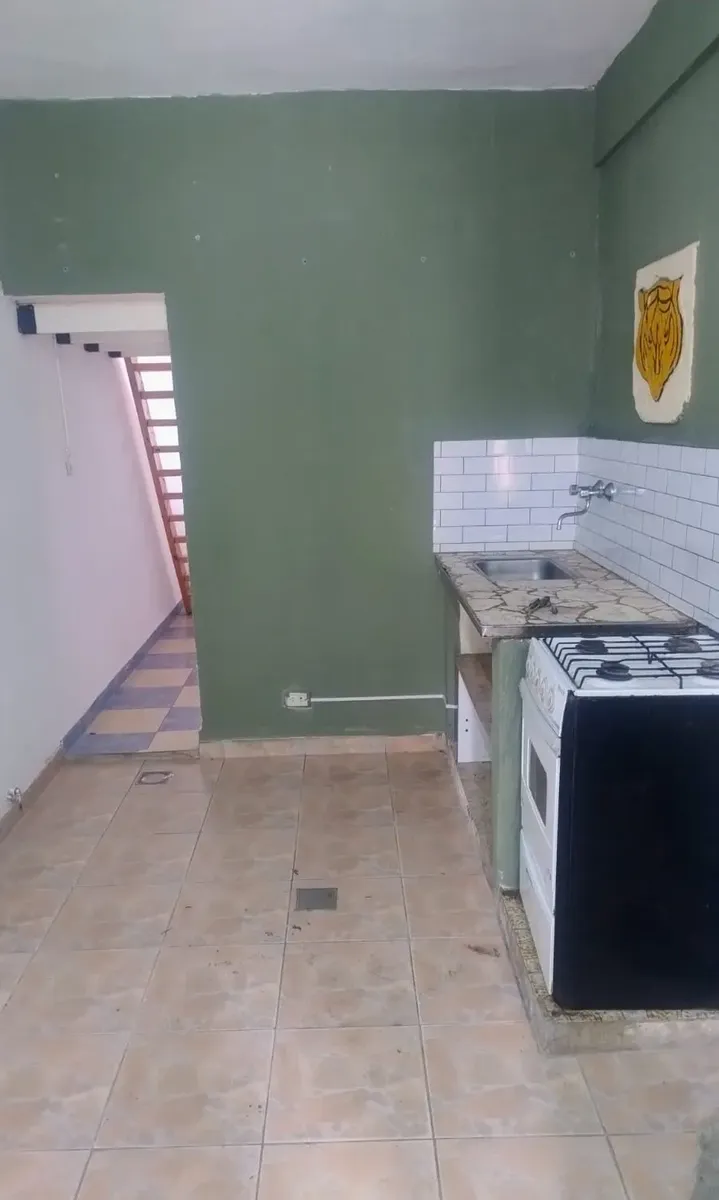 PH de dois ambientes de frente em Ituzaingó