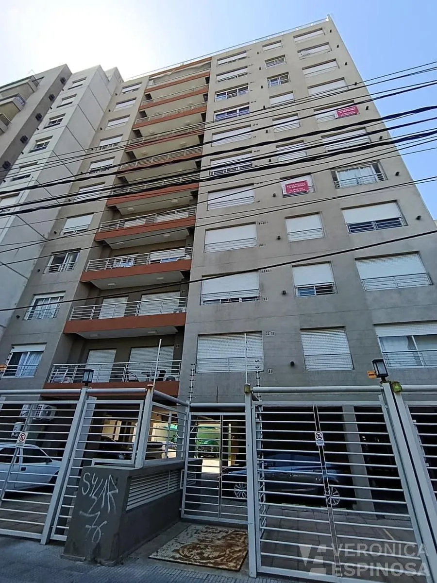 Apartamento de dois ambientes para alugar em Morón
