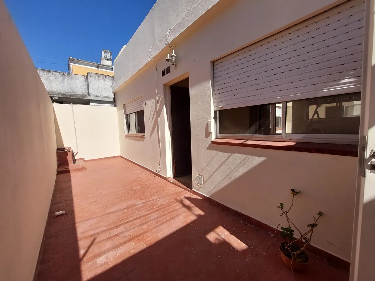 PH с тремя комнатами и двумя патио в аренду в Wilde