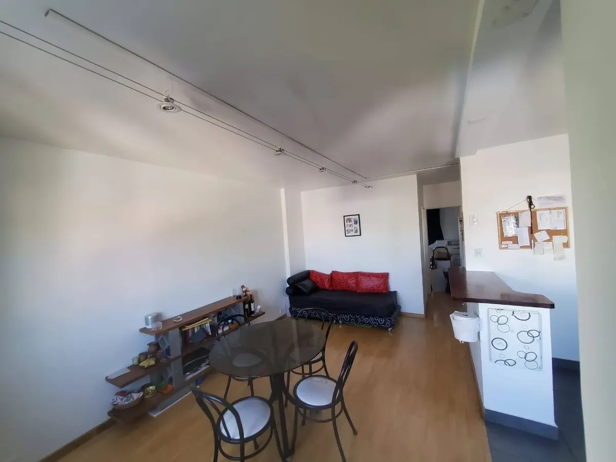 Refurbished two-room apartment for rent in Olivos